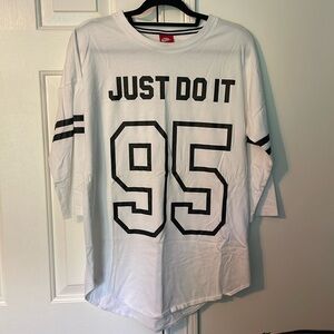 Nike 3/4 Sleeve Top